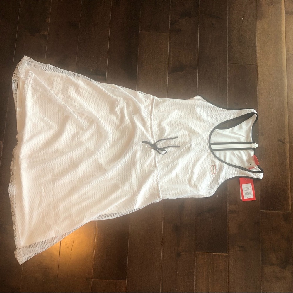 NWT Hunter athletic dress; size medium